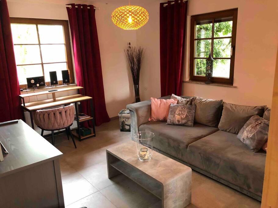 Willkommen Im Casa Felice, Der Wohlfuehl Oase Mit Balkon, 4 Betten Und Homeoffice Platz Aidlingen Esterno foto