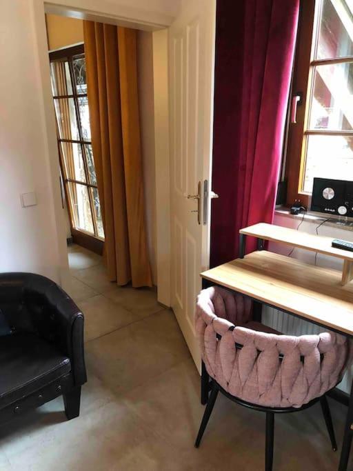 Willkommen Im Casa Felice, Der Wohlfuehl Oase Mit Balkon, 4 Betten Und Homeoffice Platz Aidlingen Esterno foto
